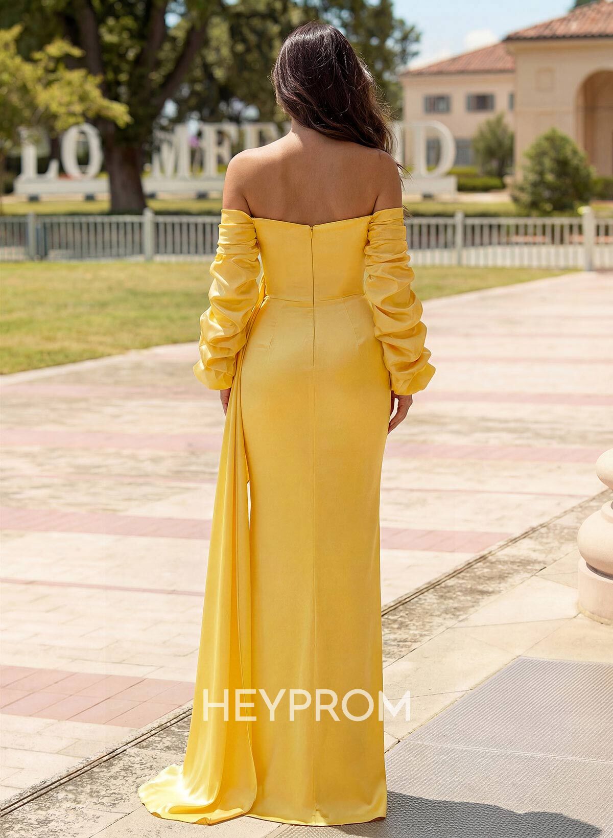 Sheath/Column Off-The-Shoulder Long Sleeves Floor-Length Prom Dresses