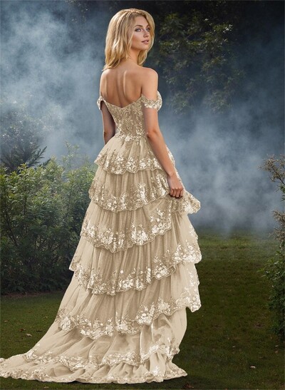 Exquisite Tiered Skirt Illusion Corset Prom Dresses With Floral Applique