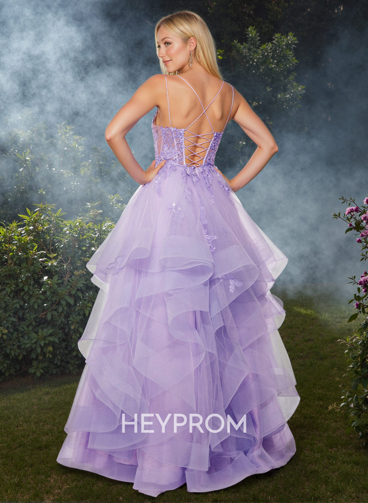 Dreamy Princess Ball Gown Ruffled Skirt Prom Dresses With Floral Applique