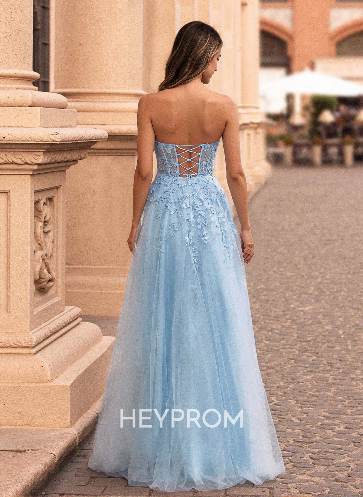 Princess Ball Gown Sweetheart Detachable Straps Tulle Prom Dresses With Lace Applique