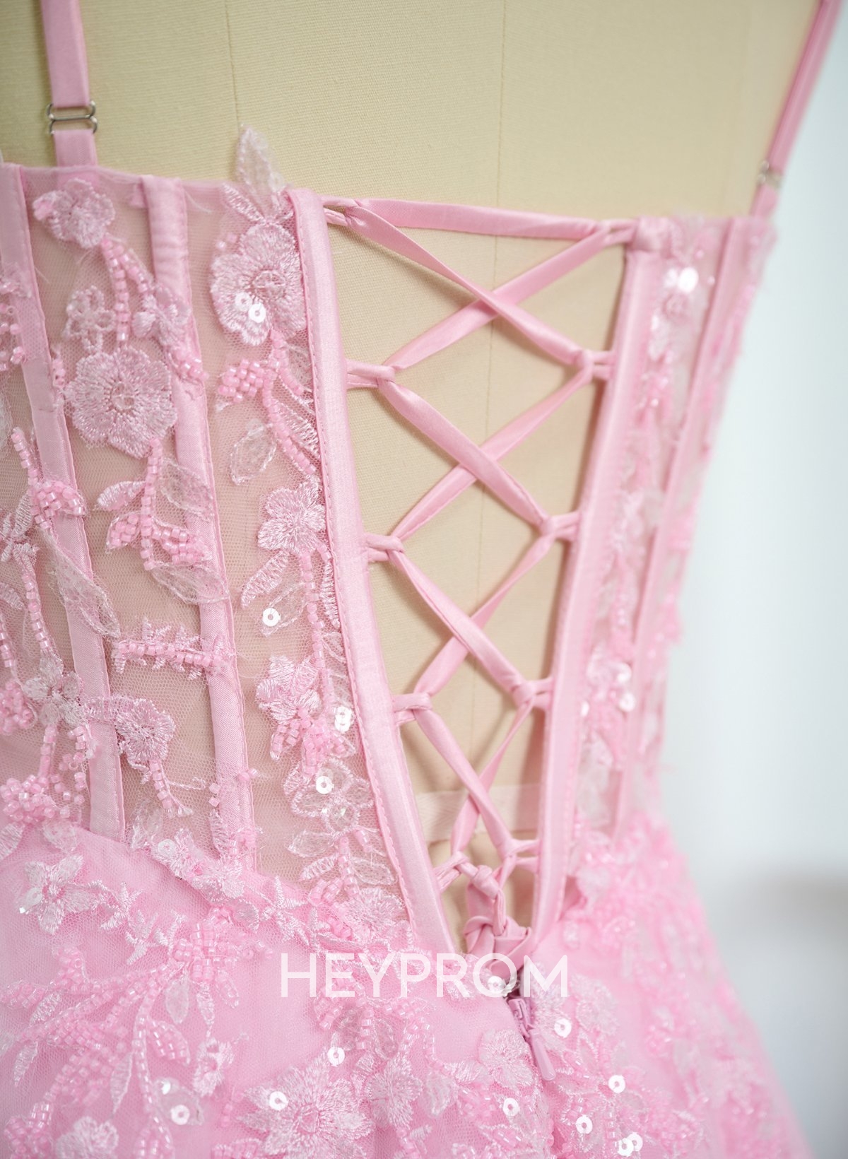 Sweet & Flow A-Line V-Neck Lace/Tulle/Silk Like Satin Prom Dresses With Appliques Lace