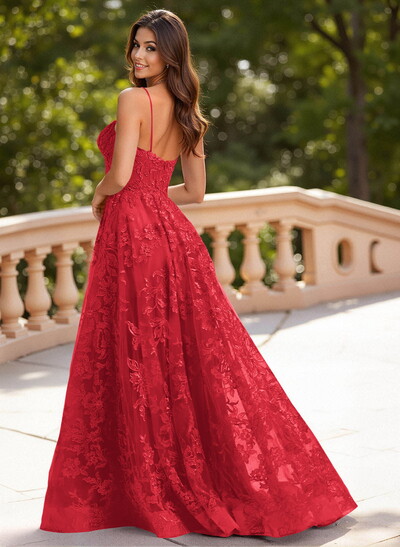 Dreamy V-Neck Spaghetti Straps A-Line Sweep Train Lace/Tulle Prom Dresses