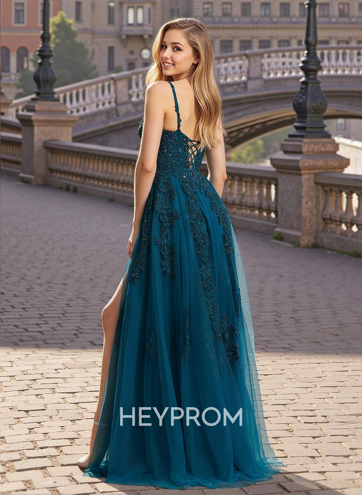 Modest A-Line V-Neck Lace Applique Satin/Tulle Prom Dresses With High Split