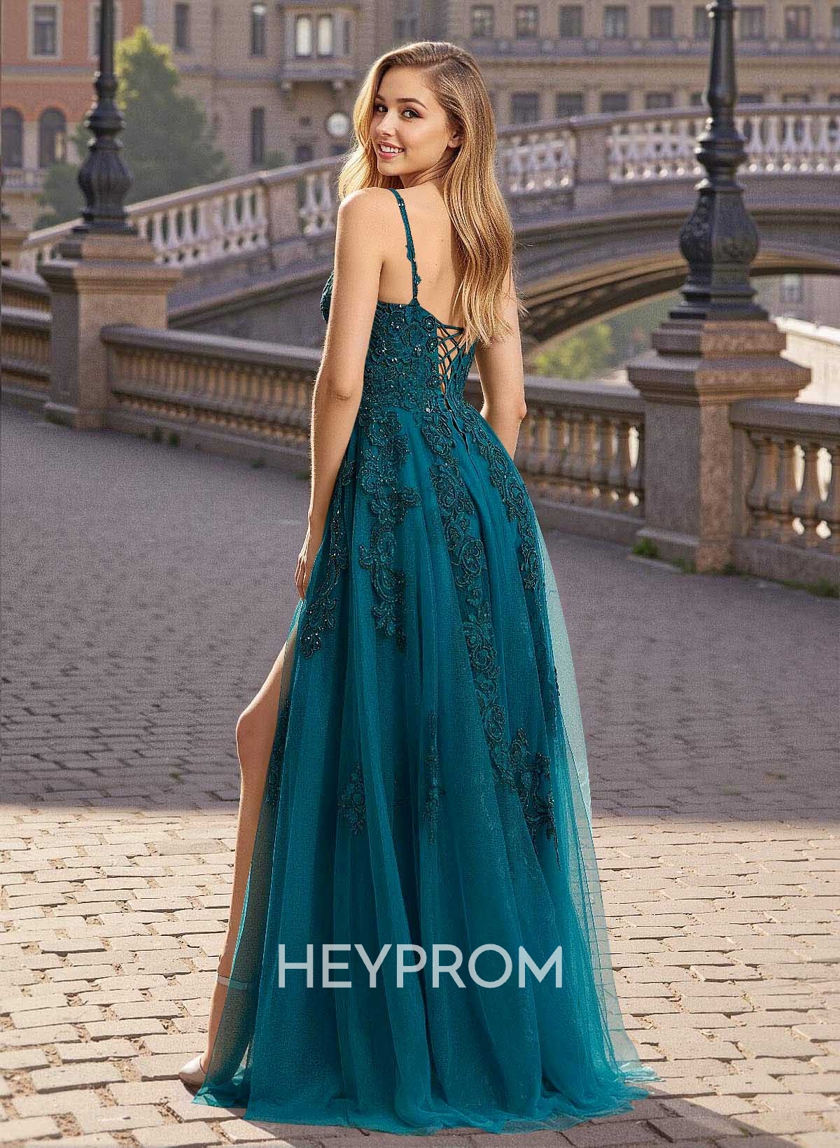 Modest A-Line V-Neck Lace Applique Satin/Tulle Prom Dresses With High Split