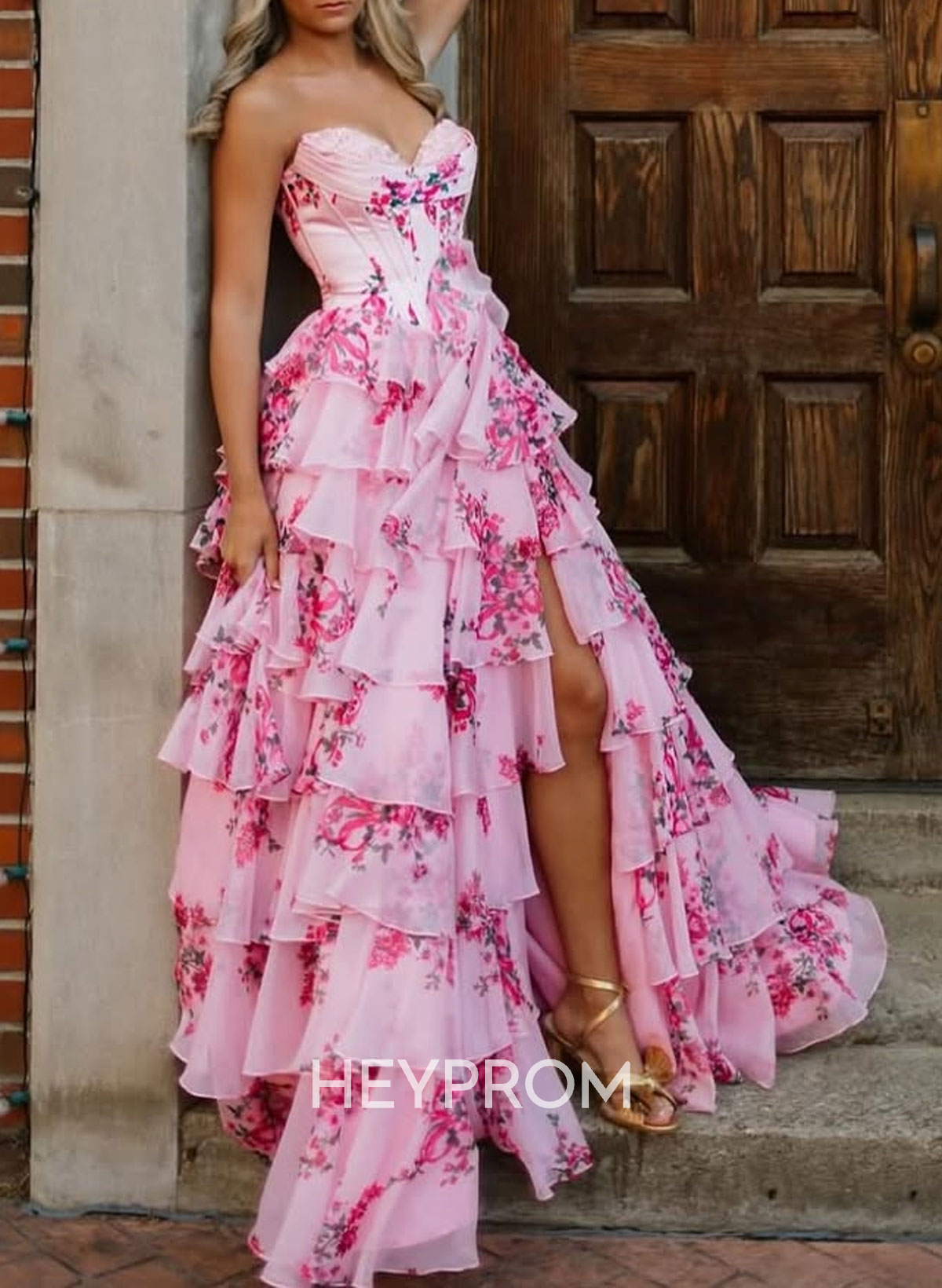 Dreamy Sweetheart Corset A-Line Tiered High Split Sweep Train Prom Dresses