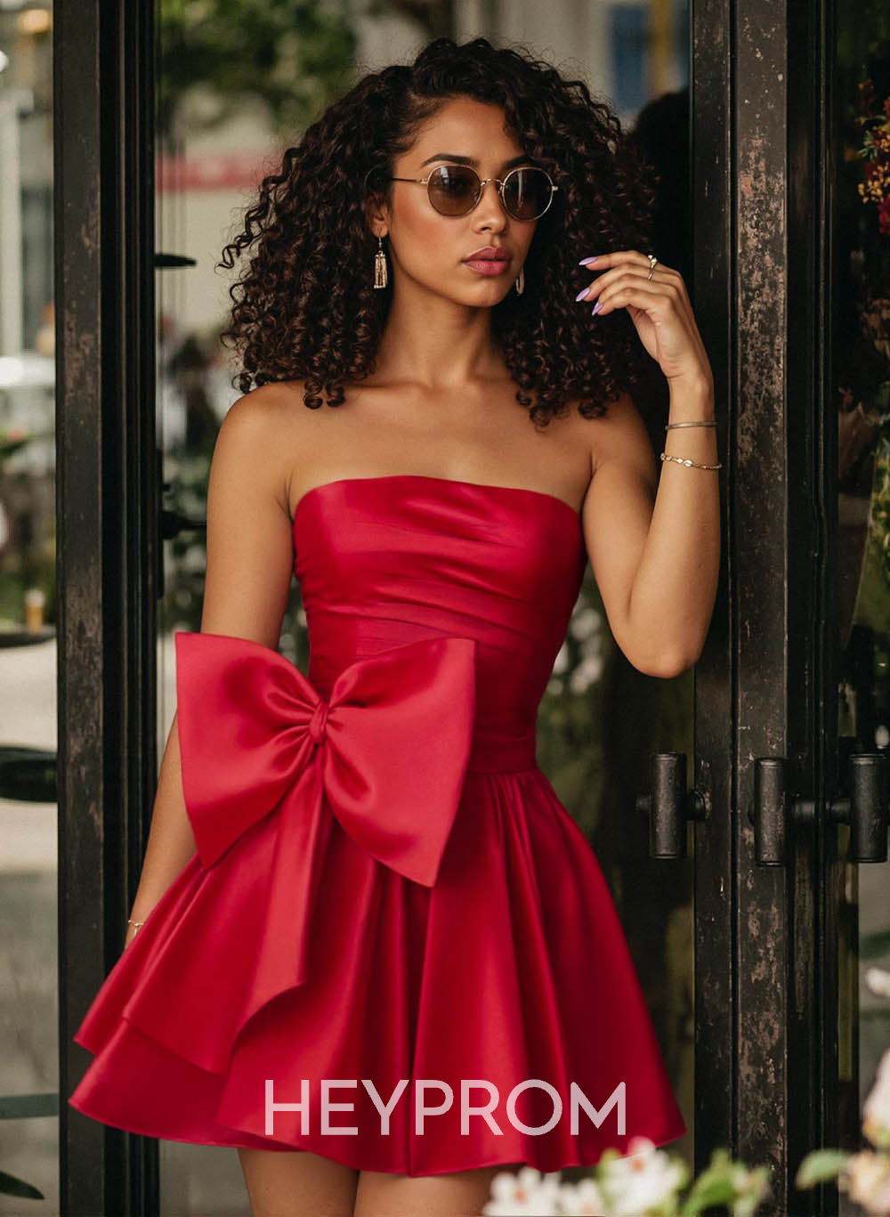 Sweet & Flow Sleeveless Bow(s) Short/Mini A-Line Satin Homecoming Dresses