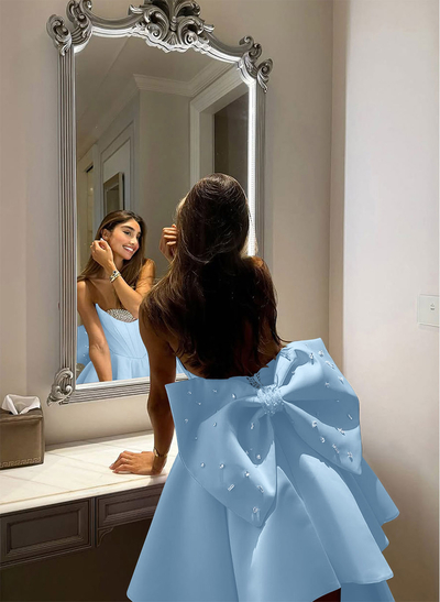 A-Line Strapless Short/Mini Satin Homecoming Dresses With Bow(s)/Rhinestone
