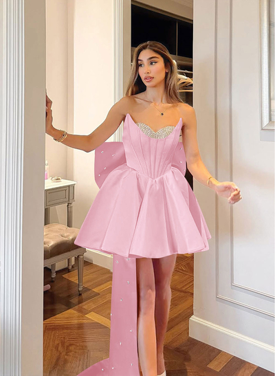 A-Line Strapless Short/Mini Satin Homecoming Dresses With Bow(s)/Rhinestone
