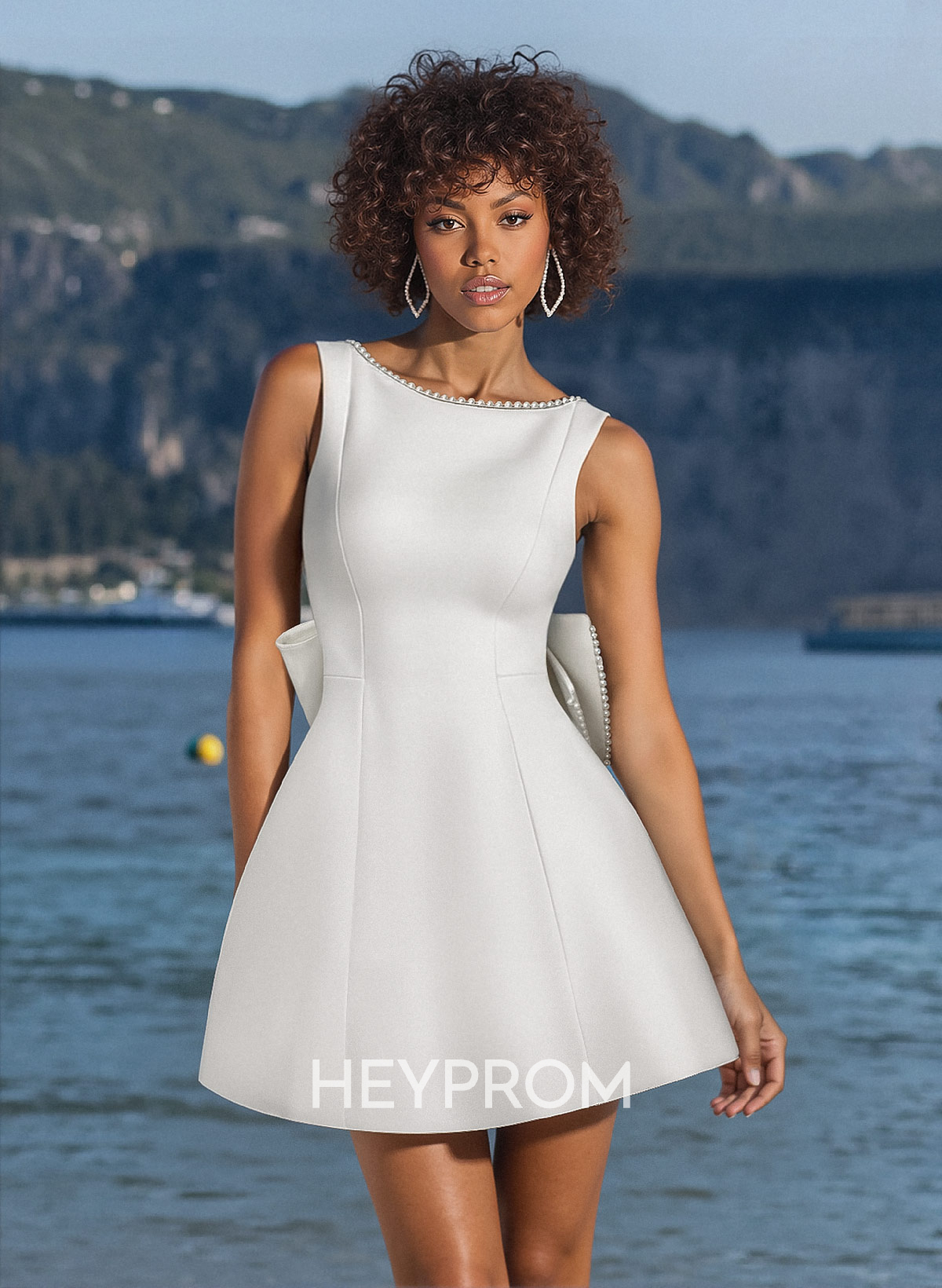 Elegant Beading Scoop Neck A-Line Short/Mini Elastic Satin Homecoming Dresses With Bow(s)