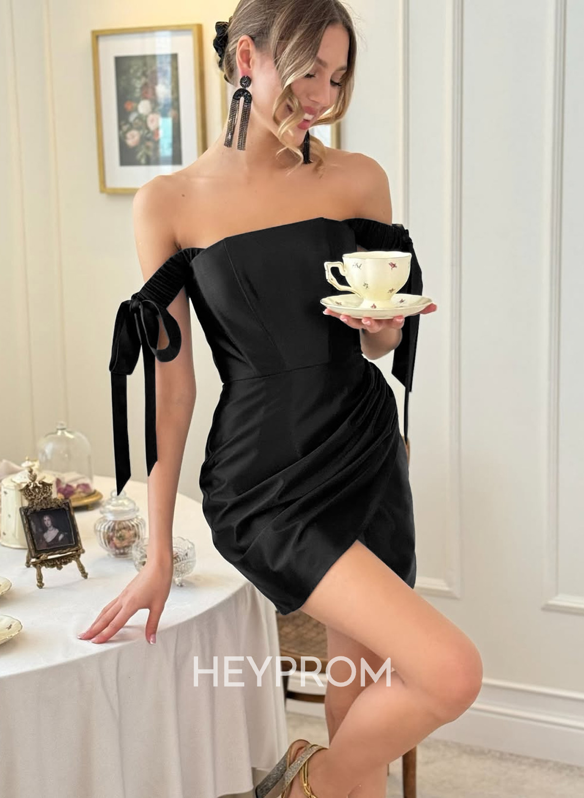 Elegant Bow(s) Off-The-Shoulder Sleeveless Short/Mini Acetate Satin Homecoming Dresses