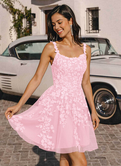 A-Line Square Neckline Sleeveless Short/Mini Satin/Lace Homecoming Dresses With Sequins/Appliques Lace