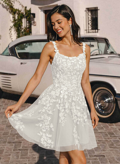 A-Line Square Neckline Sleeveless Short/Mini Satin/Lace Homecoming Dresses With Sequins/Appliques Lace