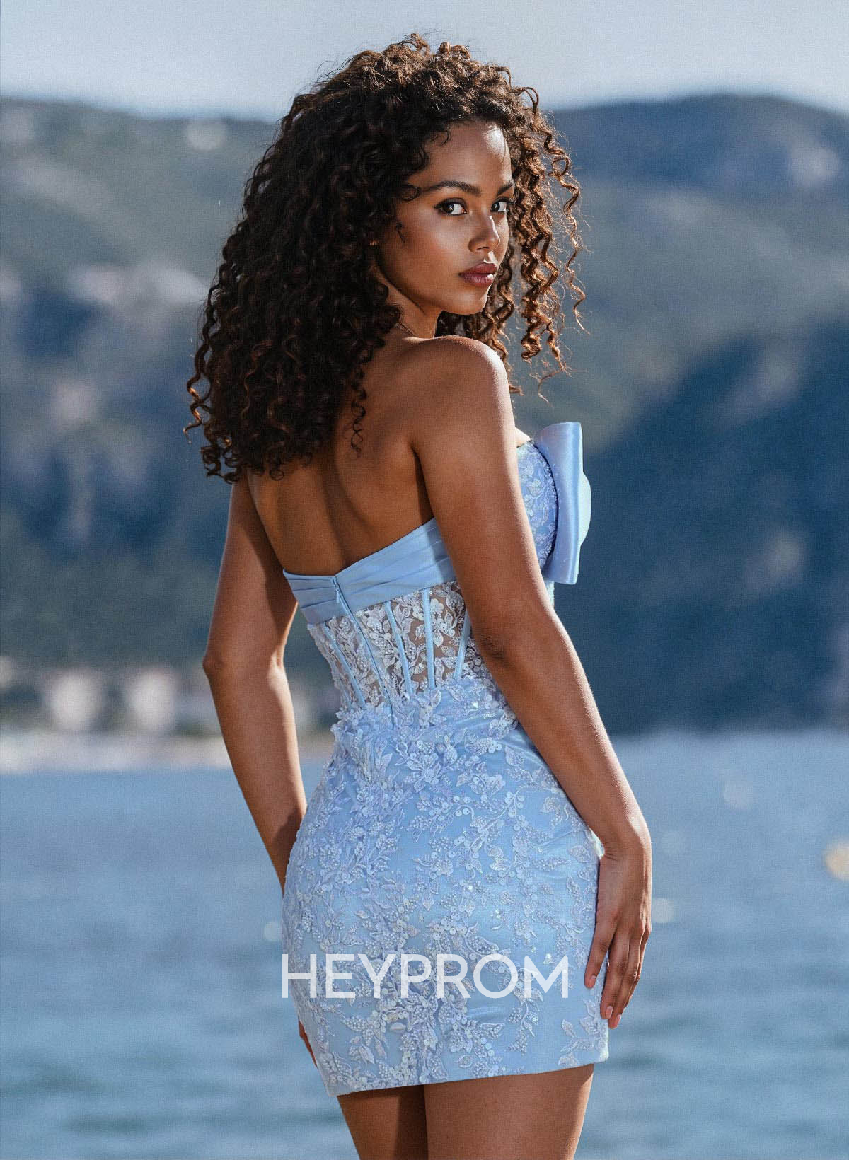 Sheath/Column Strapless Short/Mini Matte Satin Homecoming Dresses With Bow(s)/Appliques Lace