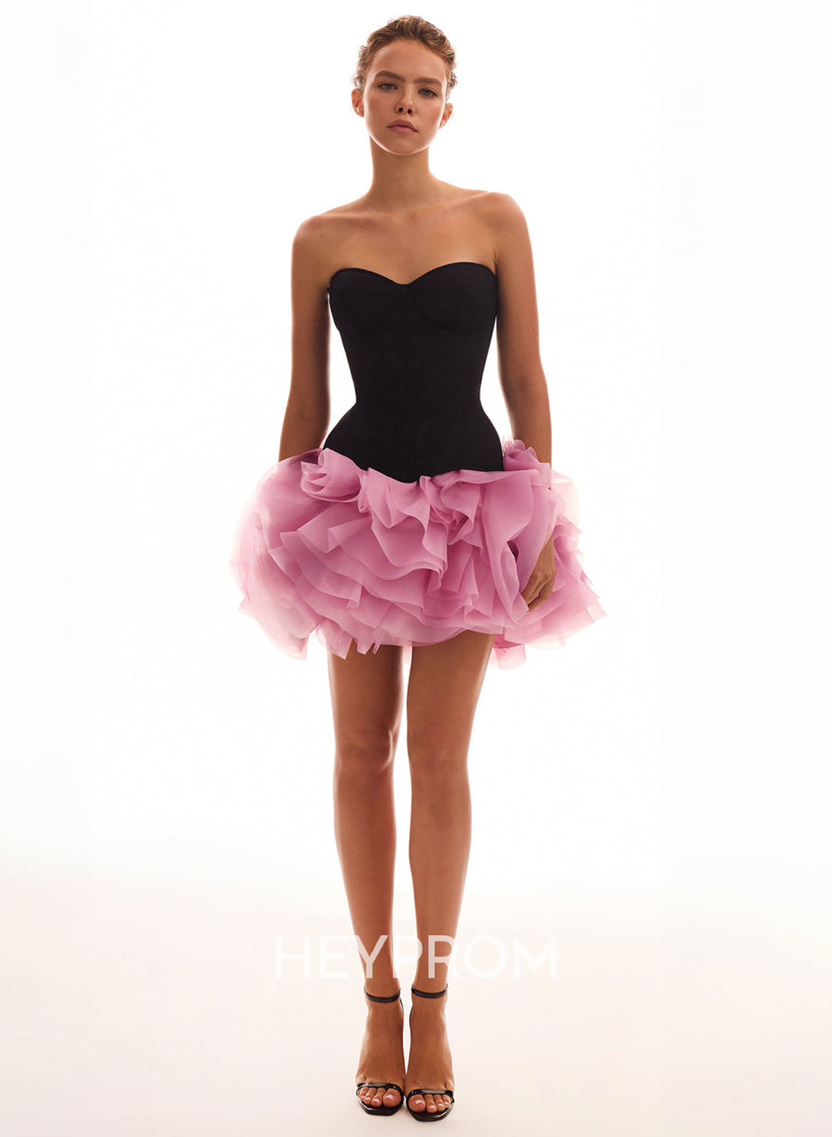 Dreamy Sweetheart Satin Tiered Ruffle A-Line Short/Mini Tulle Homecoming Dresses