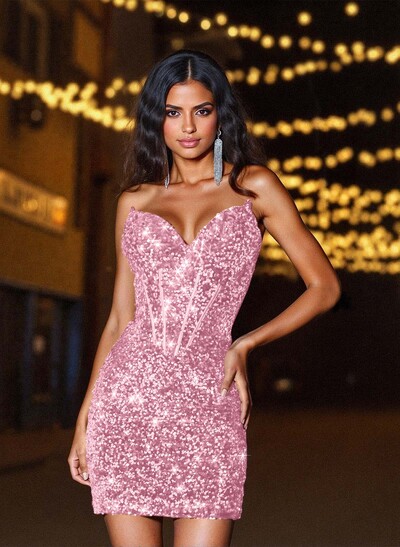 Sheath/Column Strapless Short/Mini Velvet Sequin Homecoming Dresses With Sequins