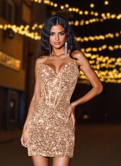 Sheath/Column Strapless Short/Mini Velvet Sequin Homecoming Dresses With Sequins