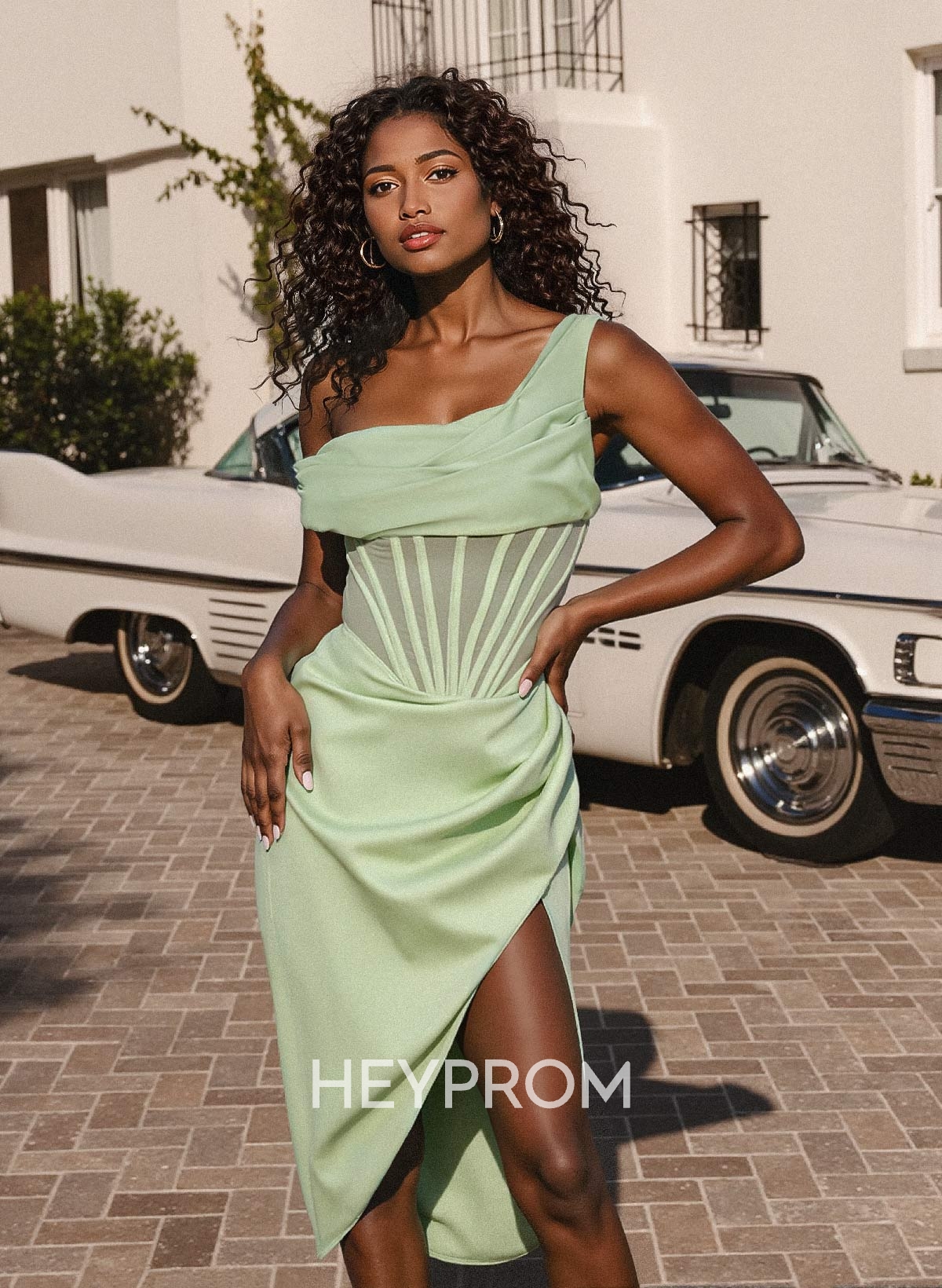 Sheath/Column One-Shoulder Knee-Length Crepe Satin Homecoming Dresses With High Split