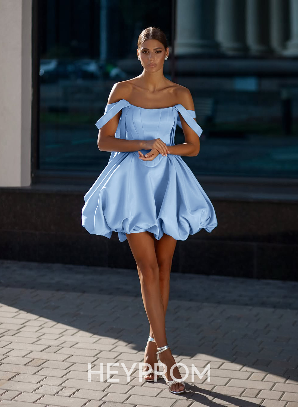 Elegant Off-The-Shoulder Sleeveless A-Line Short/Mini Matte Satin Homecoming Dresses
