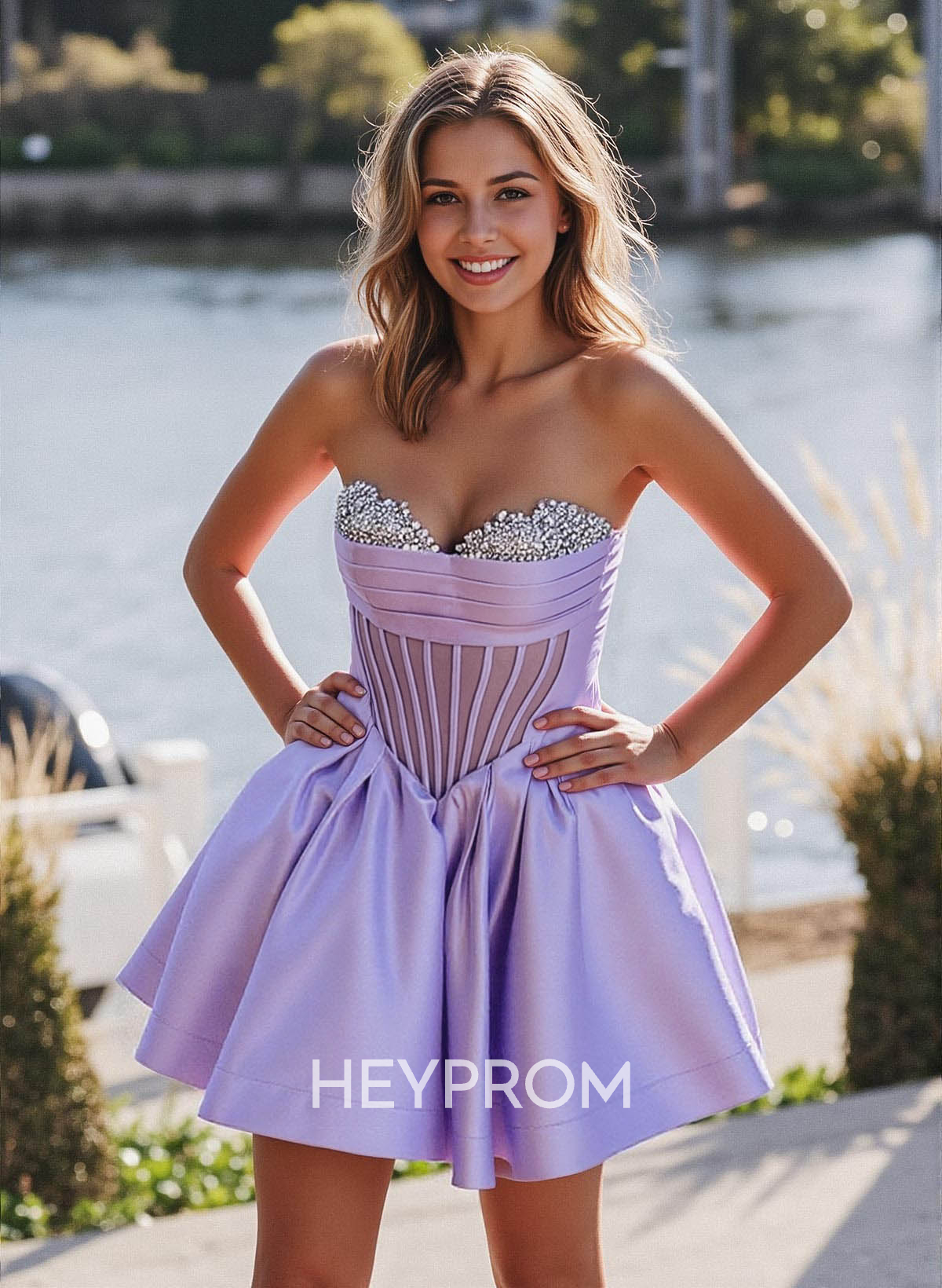 Illusion Corset Sweetheart A-Line Short/Mini Satin Homecoming Dresses With Beading/Sequins