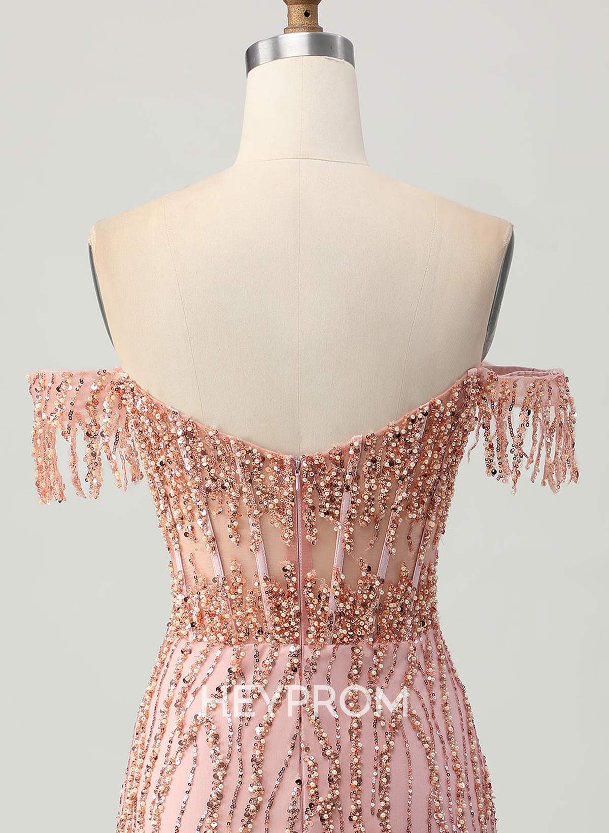 Elegant Sweetheart Off-The-Shoulder Short/Mini Lace/Sequined Homecoming Dresses With Beading