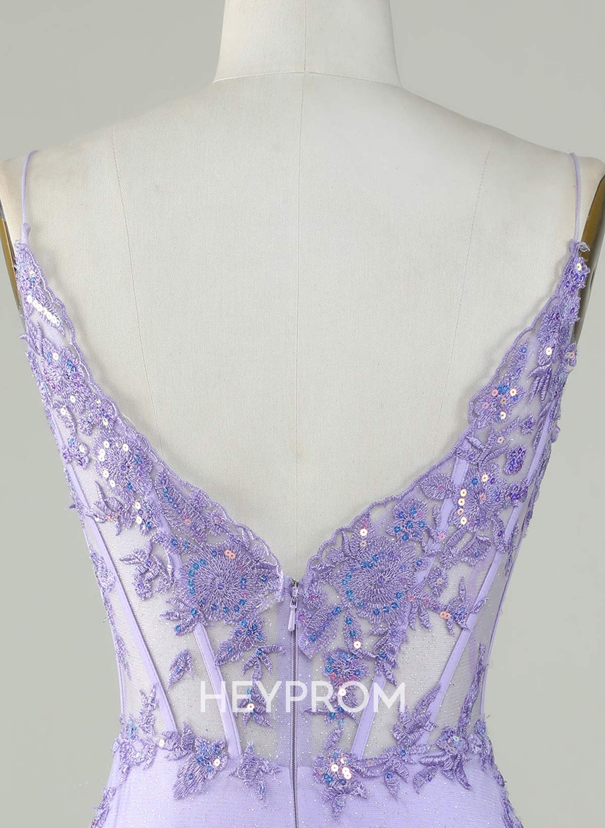 Elegant Sweetheart Sleeveless Spaghetti Straps Short/Mini Lace Sequins Homecoming Dresses