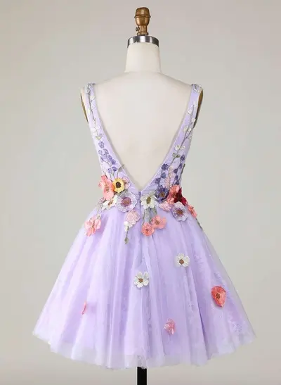 Flower(s) Sleeveless V-Neck A-Line Short/Mini Lace/Tulle Homecoming Dresses