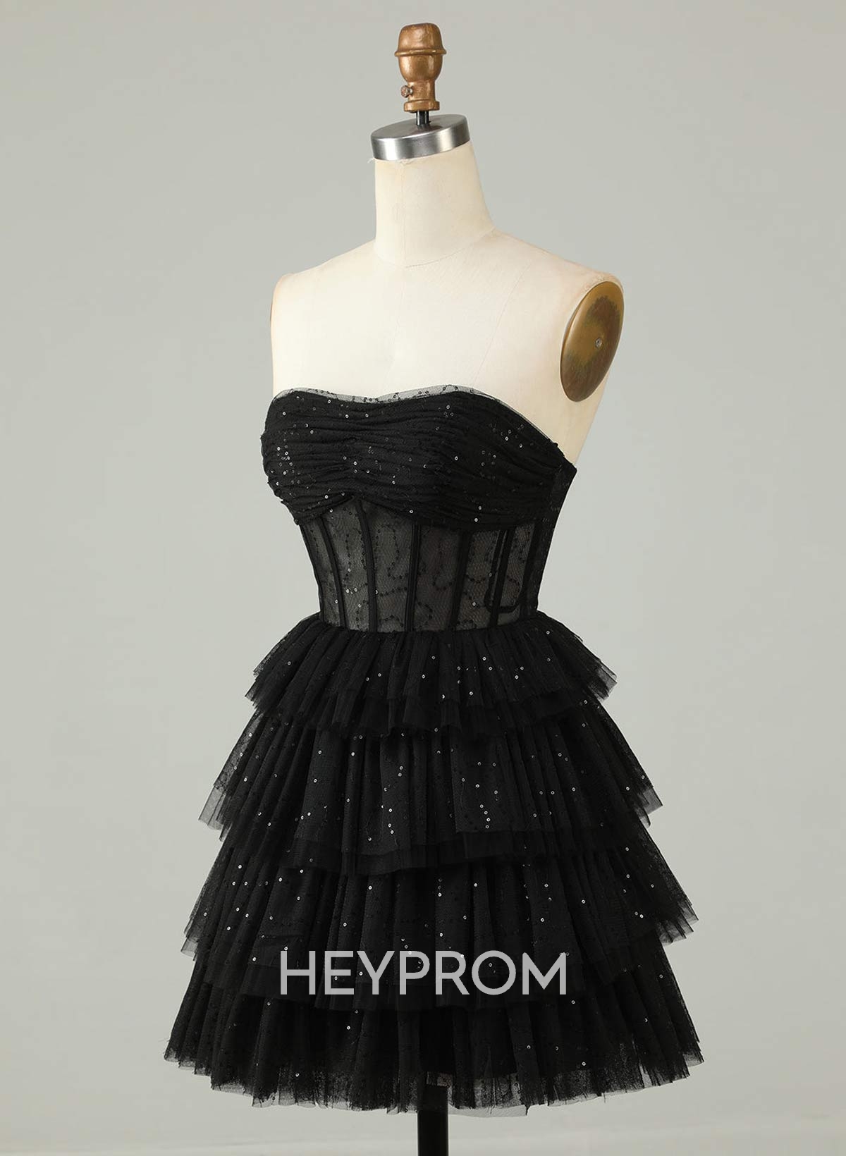 Sweetheart Sleeveless Tiered A-Line Short/Mini Tulle Homecoming Dresses With Sequins