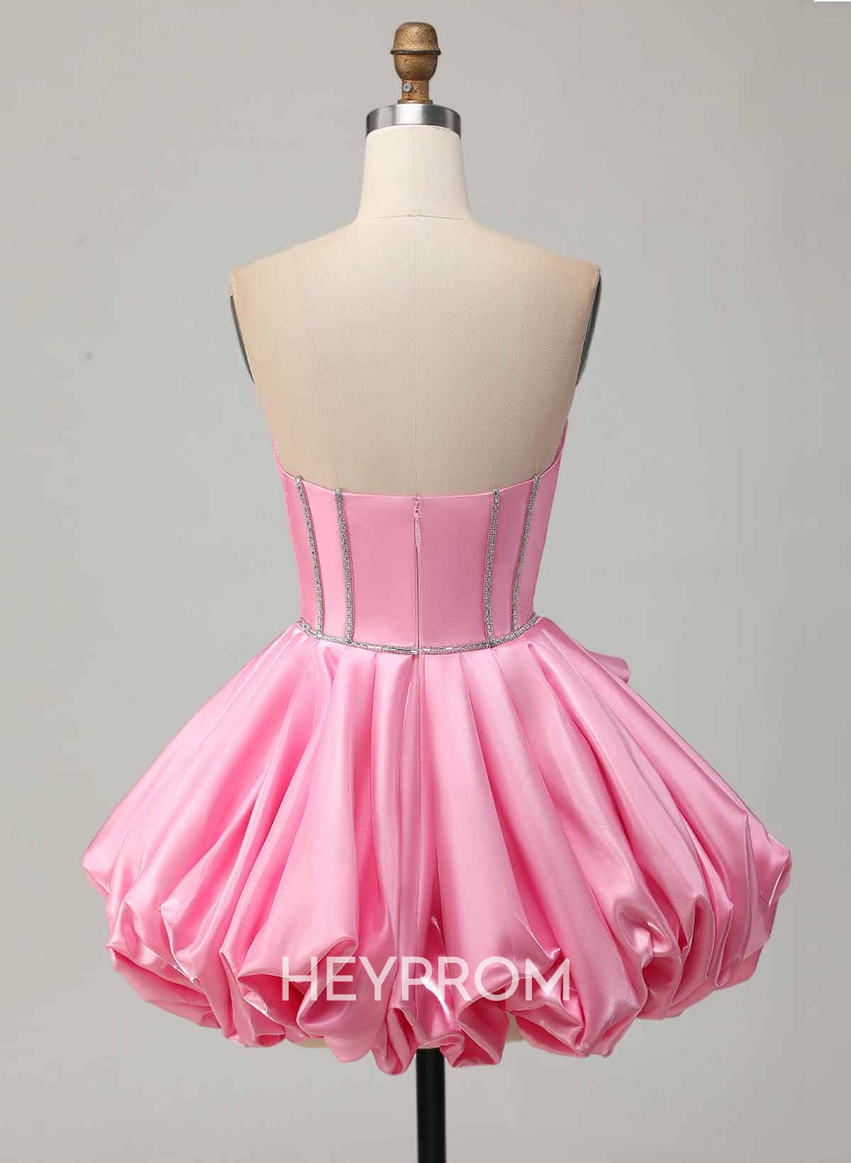Beading Sweetheart Sleeveless A-Line Short/Mini Liquid Satin Homecoming Dresses With Ruffle