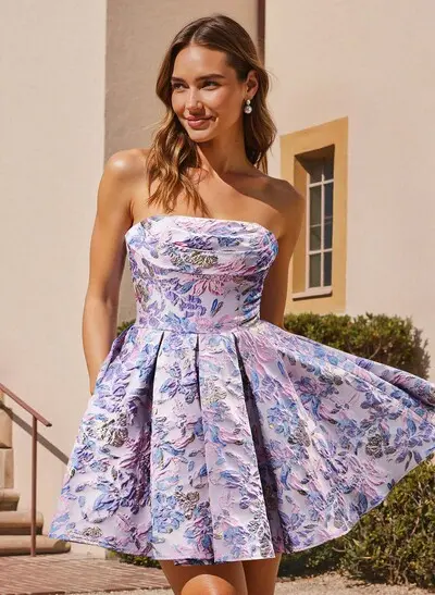 Elegant Strapless Sleeveless A-Line Short/Mini Homecoming Dresses With Flower(s)