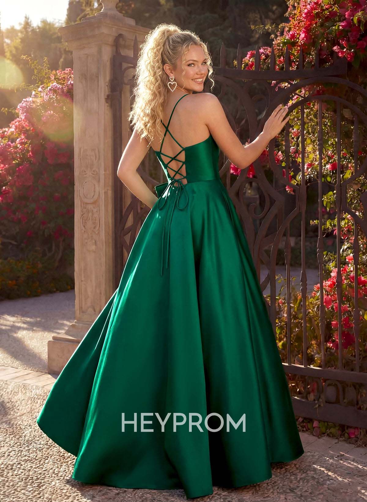 A-Line Square Neckline Sleeveless Floor-Length Satin Prom Dresses With Bow(s)