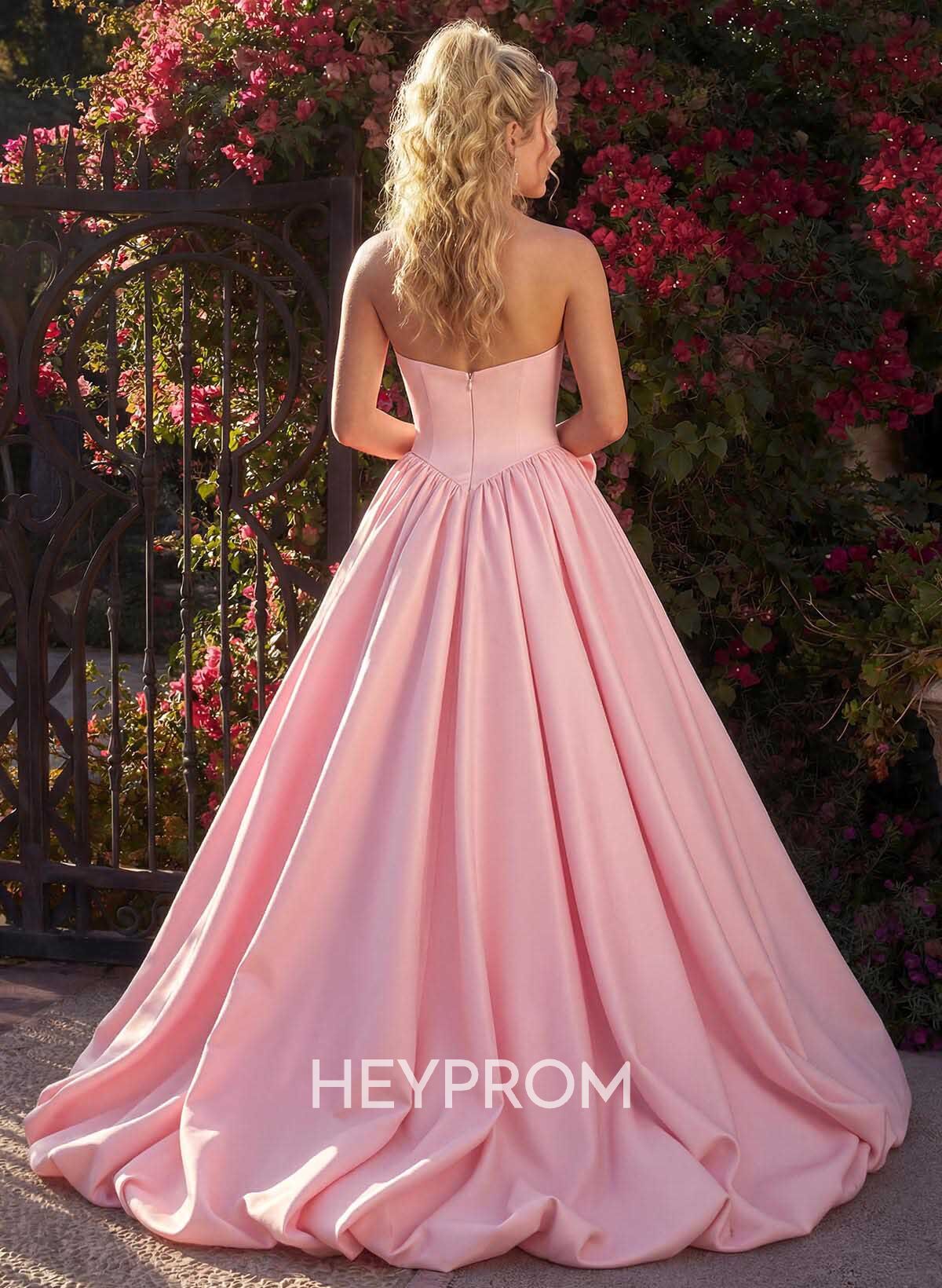 A-Line Strapless/Sweetheart Sleeveless Court Train Satin Prom Dresses With Bow(s)/Bubble Hem