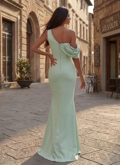 Elegant Trumpet/Mermaid Asymmetrical Sweep Train Crepe Satin Prom Dresses