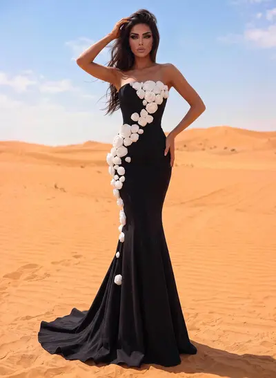 Trumpet/Mermaid Strapless Sleeveless Sweep Train Elastic Satin Prom Dresses With Flower(s)
